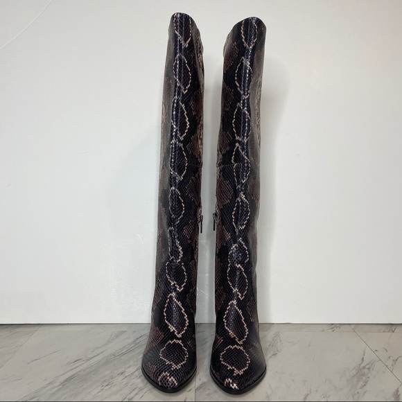New! Vince Camuto Nestel Snake Print Leather Boot 7M - Picture 2 of 11